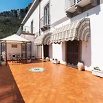 Feriehus Casa Astrea Terrace Over The Blue, Relax E Parking