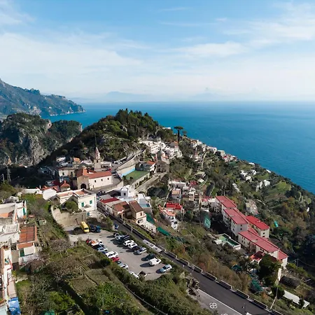 Casa Astrea Terrace Over The Blue, Relax E Parking Feriehus Amalfi