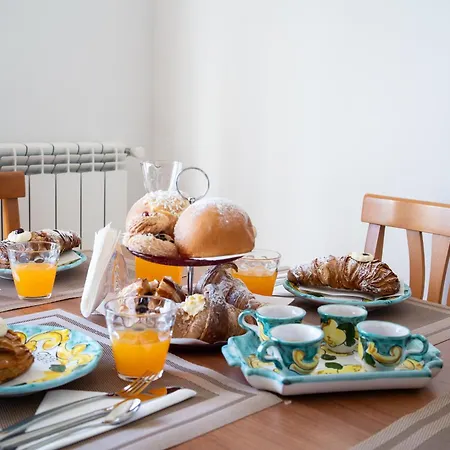 Casa Astrea Terrace Over The Blue, Relax E Parking Будинок відпочинку Амальфі
