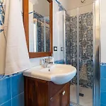 Vakantiehuis Casa Astrea Terrace Over The Blue, Relax E Parking *