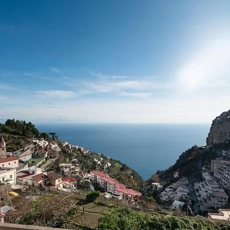 Casa Astrea Terrace Over The Blue, Relax E Parking Tatil Evi *
