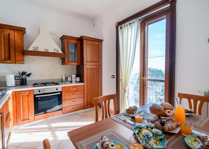 Casa Astrea Terrace Over The Blue, Relax E Parking Semesterbostad *