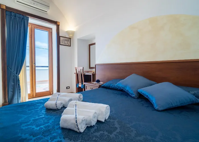 Semesterbostad Casa Astrea Terrace Over The Blue, Relax E Parking *