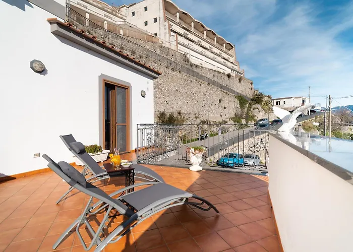 Casa Astrea Terrace Over The Blue, Relax E Parking Semesterbostad